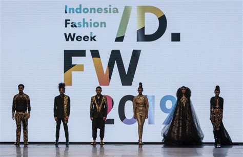  Indonesia Fashion Week 2019: A Celebration of Heritage and Innovation Fueled by Oktavianus' Vision